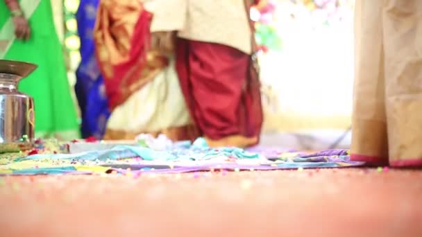 Traditionell Hinduisk Bröllopsceremoni — Stockvideo