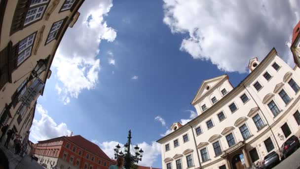 Zewnętrze Budynku Europejskiego Timmelapse — Wideo stockowe