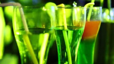 Pub 'da Bardak İçmek