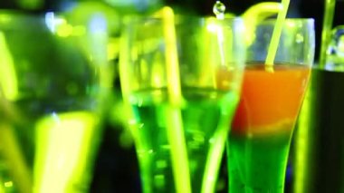 Pub 'da Bardak İçmek