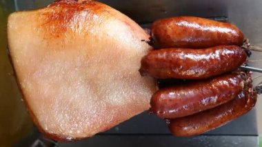 Bitkisel olmayan yemek. Domuz eti.