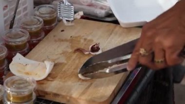 Yengeçleri kapatın.