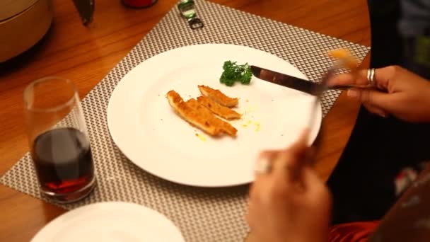 Sarapan India Makanan Ringan Atas Meja — Stok Video