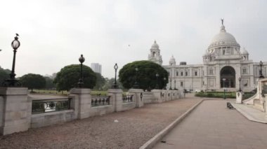 Eski binanın dehşet verici görüntüsü.