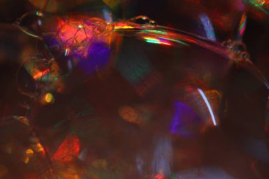 Renkli suda hava kabarcıkları