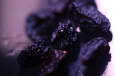 Kurutulmuş Black Raisins Macro shot 'ı