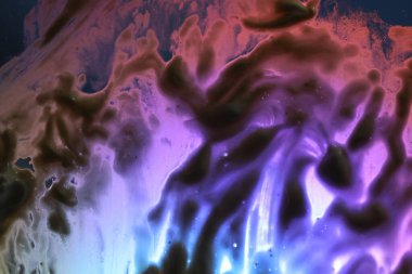 Renk Camı Üzerine Soyut Sanat Çalışması