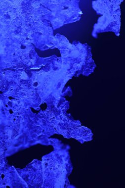 Kurutulmuş pirinç lapası tabakası.