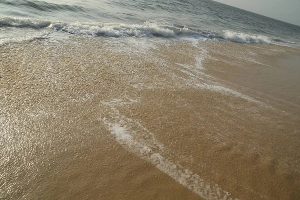 海里的水波 — 图库照片