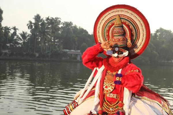 喀拉拉拉邦传统民谣男舞蹈家Kochi 2023年9月5日 — 图库照片