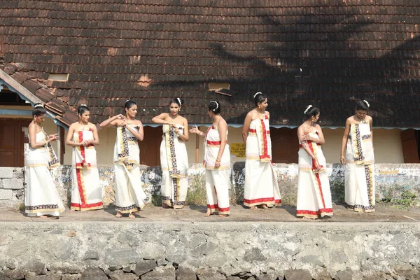 Dançarinas Com Getup Kerala Índia Set 2023 — Fotografia de Stock