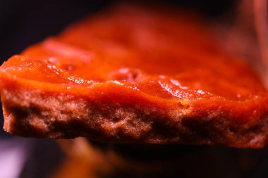 Geleneksel baston şeker küpü.