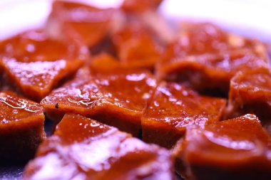 Geleneksel baston şeker küpü.