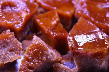 Geleneksel baston şeker küpü.