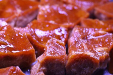 Geleneksel baston şeker küpü.