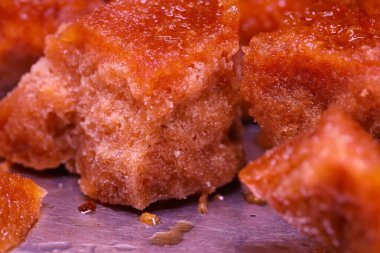 Geleneksel baston şeker küpü.