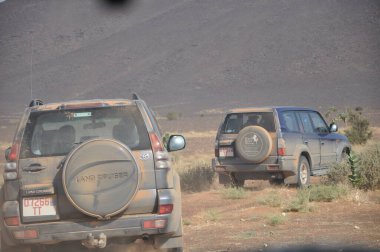 Araçlar Çöldeki Hindistan 'da