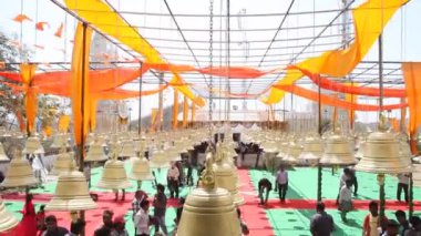 Hindistan Tapınağı 'nda çanlar