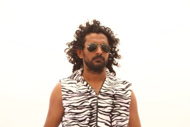 Hintli dansçı Hyderabad kılığında Hindistan 26 Şubat 2024