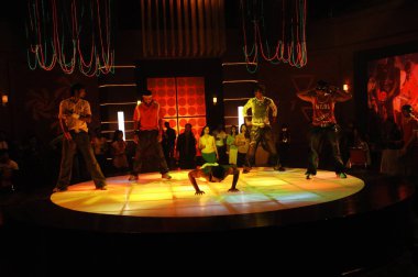 Hyderabad 'ın 19 Şubat 2024' te Hindistan 'da eğlenen insanlar