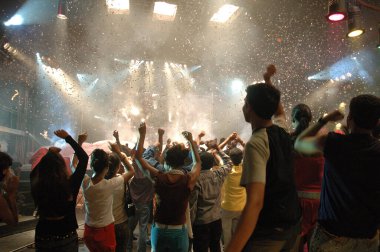 Hyderabad 'ın 19 Şubat 2024' te Hindistan 'da eğlenen insanlar