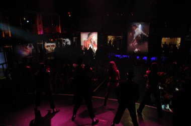 Hyderabad Bar 'da Erkek Dansçılar 6 Şubat 2024