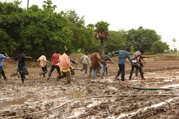 Hyderabad 'daki film dövüşçüleri Hindistan 25 Şubat 2024