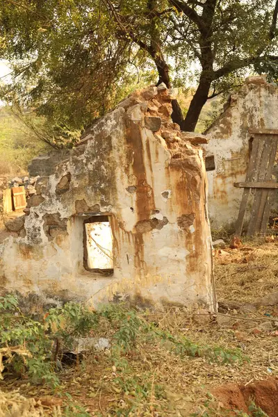 Terk Edilmiş Hindistan Köy Evi