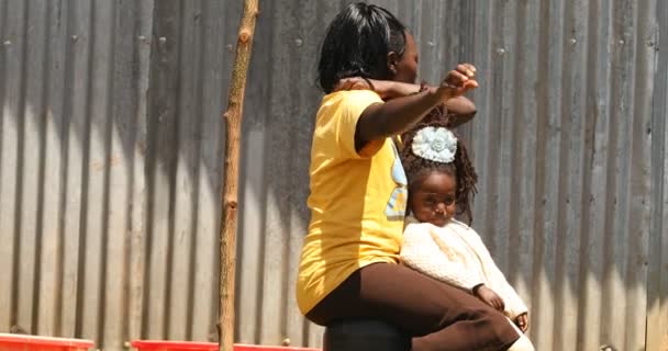 Afrikalı Anne Çocuk Nairobi Kenya Afrika Mart 2024 — Stok video