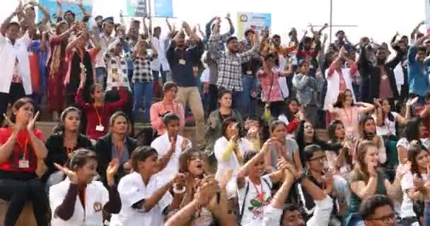Estudiantes Indios Aplaudiendo Progrom Hyderabad India Marzo 2024 — Vídeos de Stock