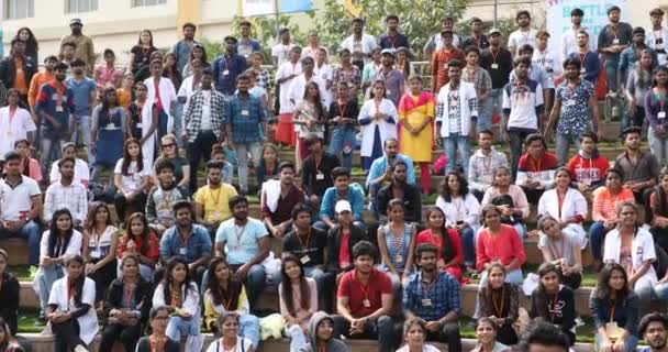 Estudantes Indianos Céu Aberto Auditório Março 2024 Hyderabad Índia — Vídeo de Stock