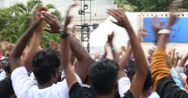 Indian Students Waving Hands Open Air Auditorium 10Th March 2024 — Stock Video