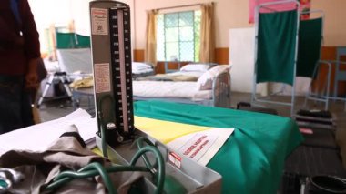 Masadaki kalp basıncı Sphygmomanometre