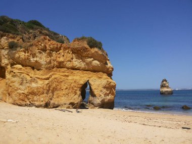 Algarve kıyısında Lagos yakınlarında Portekiz