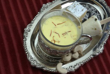 Indian Sweet stüdyo çekimi