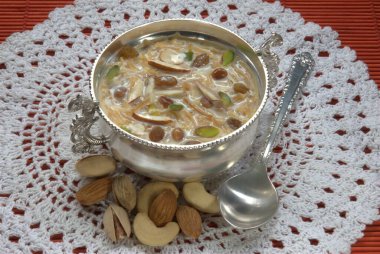 Indian Sweet stüdyo çekimi