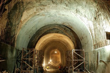 Hindistan tepesinden tünel kazmak