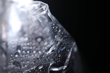 Beyaz Şeffaf İz Kağıdı 'na su damlaları