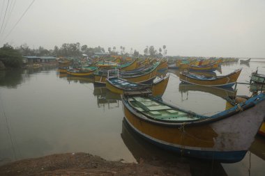 Plajdaki park tekneleri