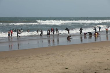 Kakinada Sahili 'nde Hindistan' da turistler