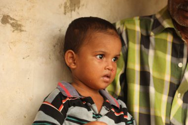 Hintli Çocuk Hyderabad 'ın 5 Temmuz 2024' te çekilmiş fotoğrafı.