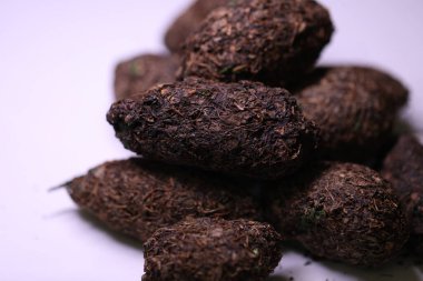 Satılık Grayish kurutulmuş marihuana tomurcukları