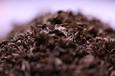 Kurutulmuş Gri Marihuana Satmak için Yapraklar