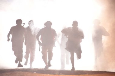 Dövüşçüler Silhoutte 10 Temmuz 2025 'te Hindistan' da