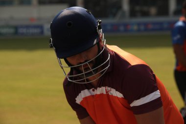 20 Temmuz 2025 'te Hyderabad Hindistan' da Miğferli Kriket oyuncusu