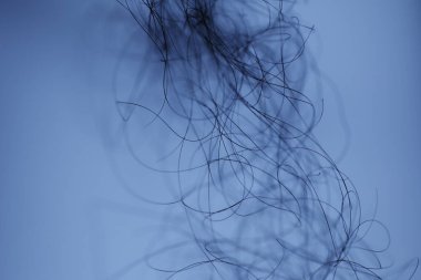 Ayışığı tarafından aydınlatılan Makro Saç Çekimi