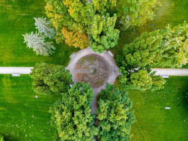 Naleczow sanatoryumundaki Spa Parkı