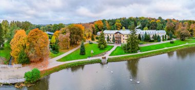 Naleczow sanatoryumundaki Spa Parkı