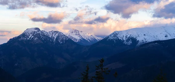 Tramonto Sui Monti Tatra Invernali — Foto Stock