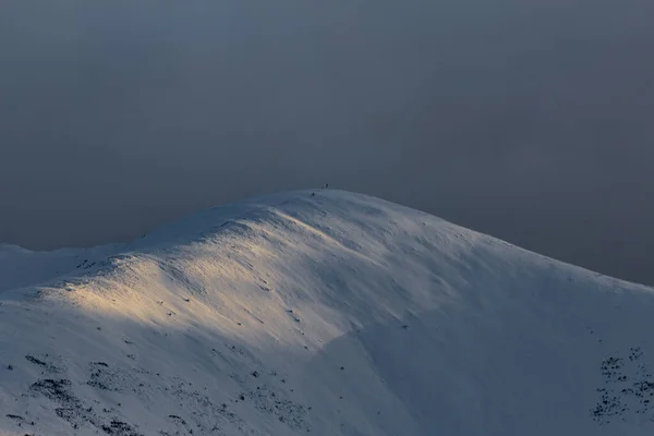 冬の夕日 タトラ山脈 — ストック写真